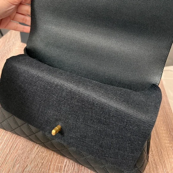 Brand New Coco Chanel Flapbag with handle, v b/black with dust bag and box. - Picture 3 of 15